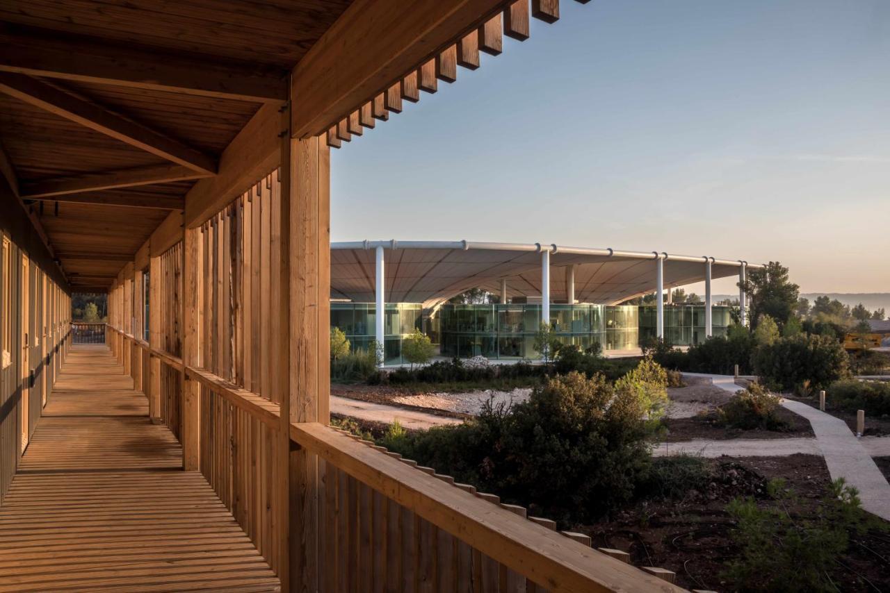 Thecamp Hotel Eco Lodge- Aix En Provence Aix-en-Provence Exterior foto